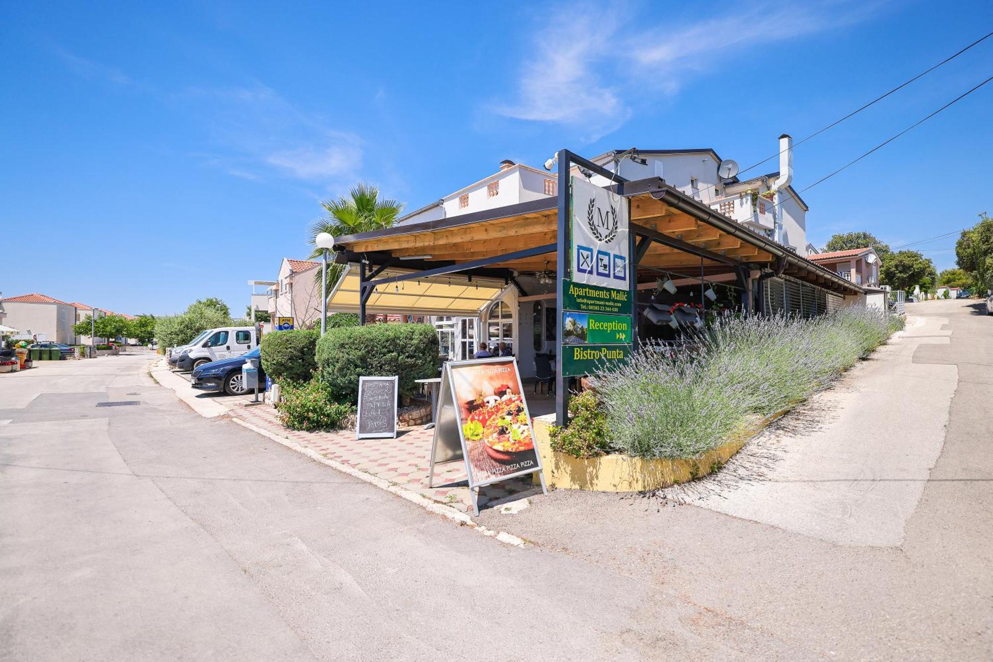 Apartments Malic Petrcane Εξωτερικό φωτογραφία